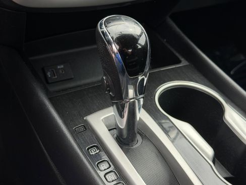 Used 2018 Nissan Altima 2.5 SV FWD image 18