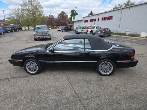 Used 1992 Chrysler LeBaron Convertible FWD image 5