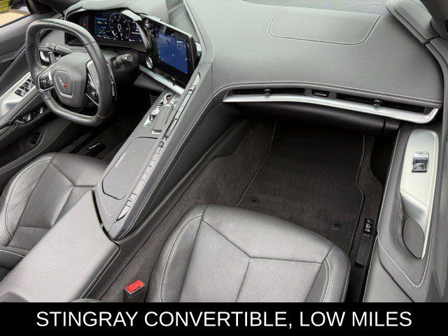 Used 2024 Chevrolet Corvette Stingray Convertible w/ 1LT RWD image 13