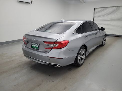 Used 2018 Honda Accord Touring image 9
