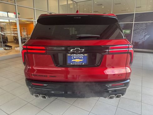 New 2026 Chevrolet Traverse RS w/ LPO, Floor Liner Package image 5