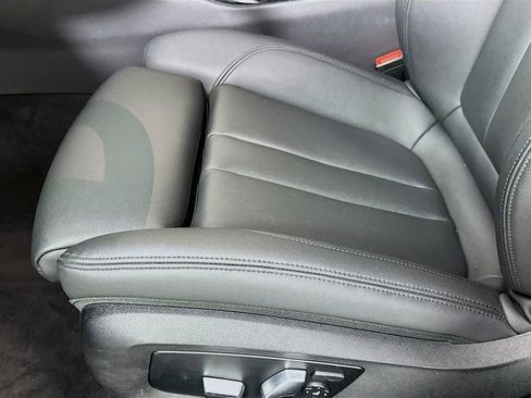 Used 2020 BMW 530e w/ Convenience Package image 20