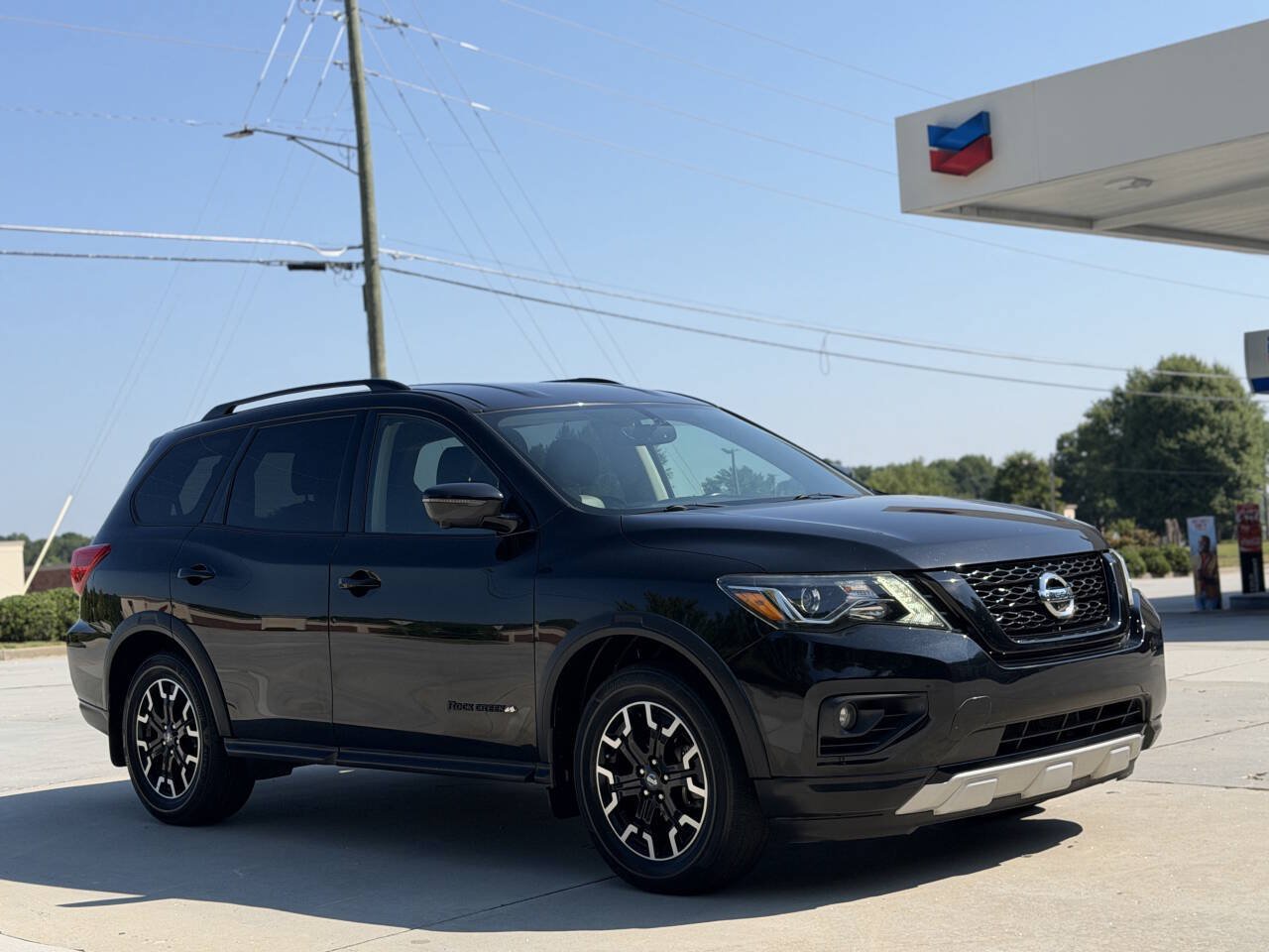 Used 2019 Nissan Pathfinder SL w/ Rock Creek Edition AWD/4WD image 3
