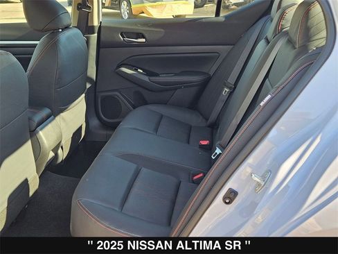 New 2025 Nissan Altima 2.5 SR image 17