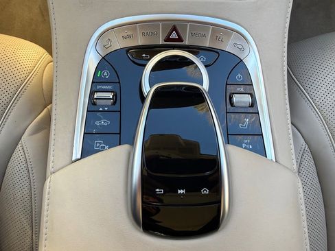 Used 2020 Mercedes-Benz S 560 Sedan image 39