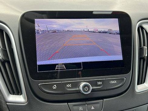 Used 2024 Chevrolet Malibu LT image 20