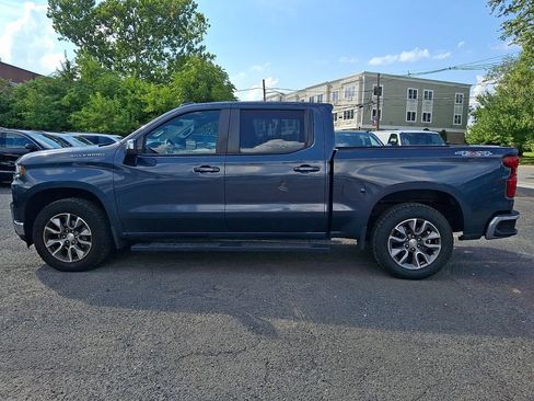 Used 2022 Chevrolet Silverado 1500 LT AWD/4WD image 4
