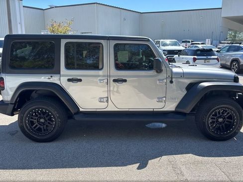 Used 2020 Jeep Wrangler Unlimited Sport S image 4