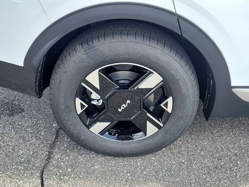 New 2026 Kia Sportage LX FWD image 38