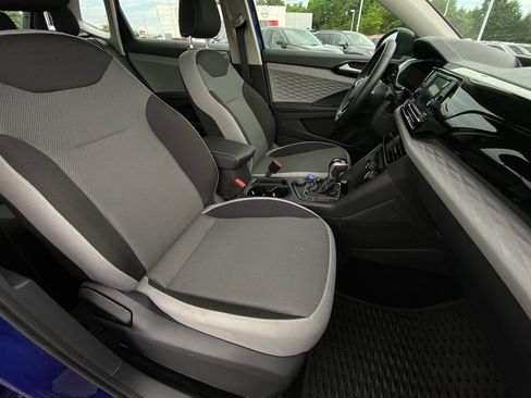 Used 2024 Volkswagen Taos S AWD/4WD image 17