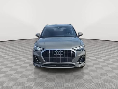 Used 2022 Audi Q3 2.0T Premium w/ Convenience Package image 3