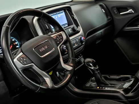 Used 2022 GMC Canyon Elevation w/ Trailering Package image 12