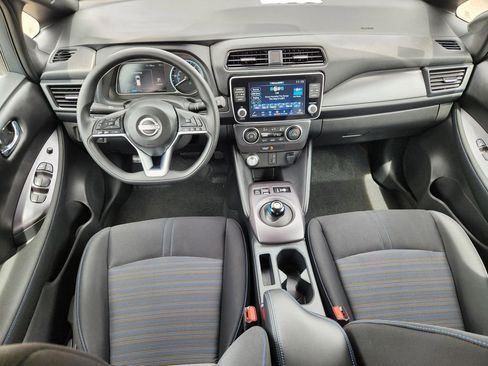 Certified 2025 Nissan Leaf S FWD image 23