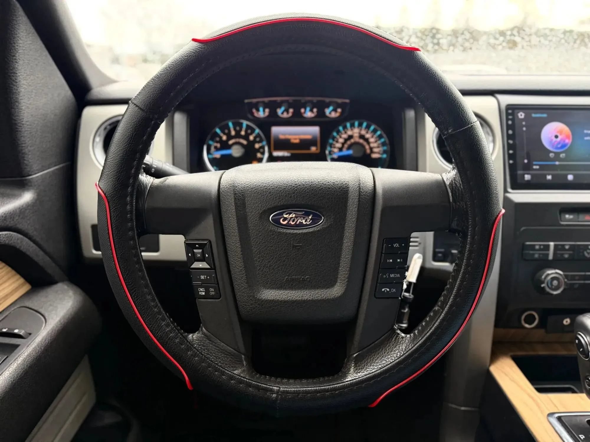 Used 2011 Ford F150 Lariat w/ Lariat Plus Pkg RWD image 24