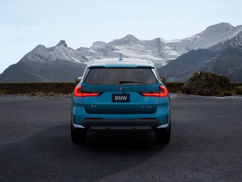 Used 2025 BMW X1 xDrive28i w/ Technology Package image 22