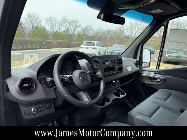 Used 2026 Mercedes-Benz Sprinter 2500 image 12