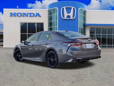 Used 2023 Toyota Camry XSE w/ Navigation Package image 5