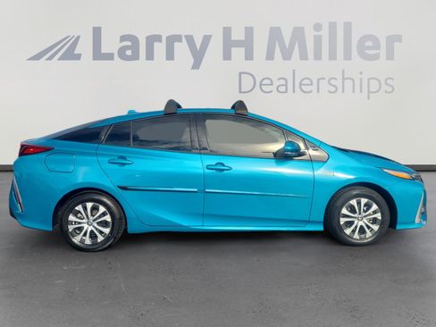 Used 2020 Toyota Prius Prime Limited image 6