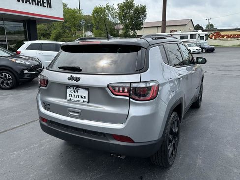 Used 2022 Jeep Compass Latitude w/ Sun and Sound Group AWD/4WD image 14
