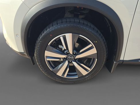 Used 2023 Nissan Rogue Platinum w/ Platinum Premium Package AWD/4WD image 9