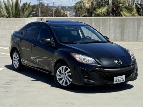 Used 2011 MAZDA MAZDA3 i Touring image 3