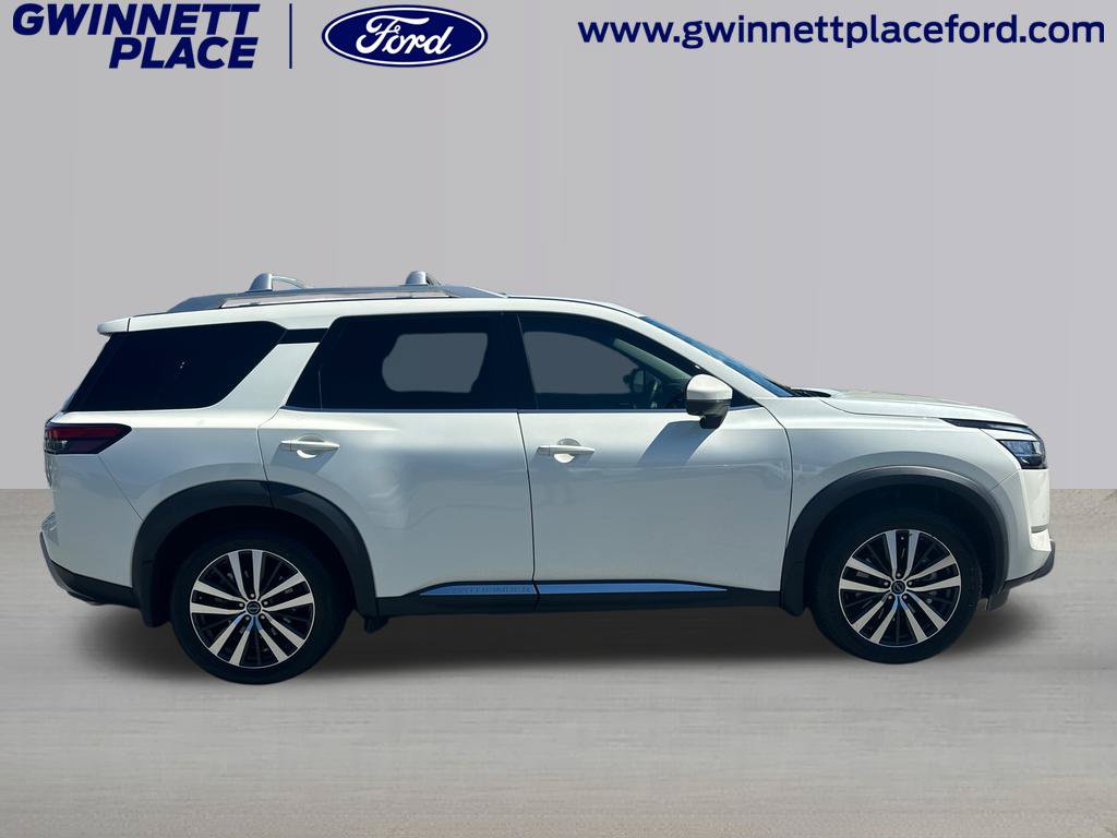 Used 2022 Nissan Pathfinder Platinum w/ Cargo Package FWD image 4
