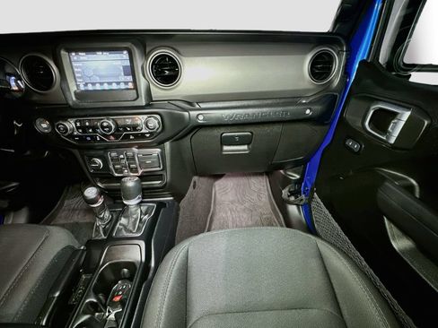 Used 2023 Jeep Wrangler Unlimited w/ Cold Weather Group AWD/4WD image 29