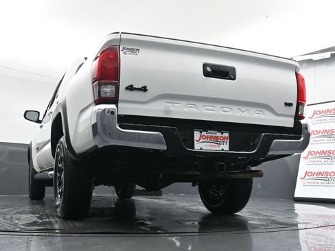 Used 2023 Toyota Tacoma SR5 image 36