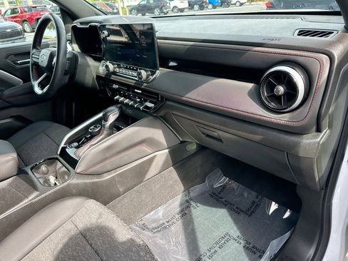 Used 2023 Chevrolet Colorado Z71 w/ Z71 Convenience Package 2 AWD/4WD image 27