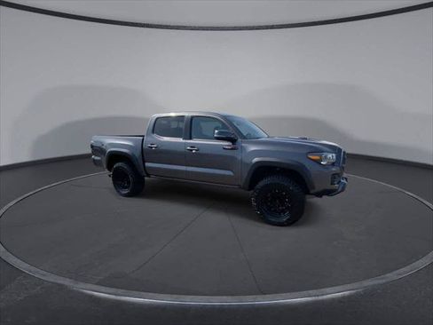 Certified 2020 Toyota Tacoma TRD Pro AWD/4WD image 2