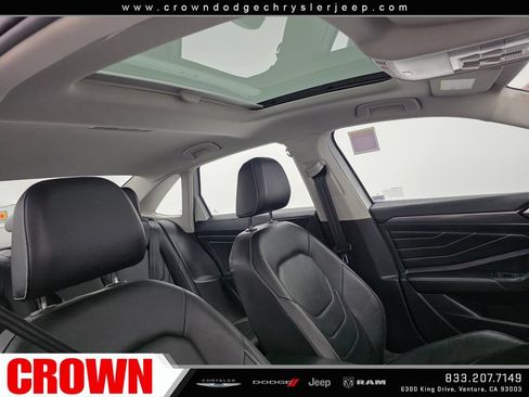 Used 2023 Volkswagen Jetta SEL FWD image 12