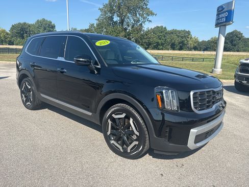 Used 2024 Kia Telluride S w/ S Sunroof Package AWD/4WD image 3