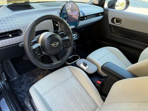 Used 2025 MINI Cooper S image 29