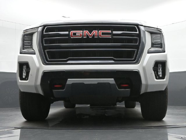 Used 2023 GMC Yukon XL AT4 AWD/4WD image 13