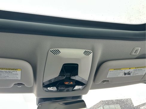 Certified 2025 MINI Cooper 2-Door Hardtop image 12