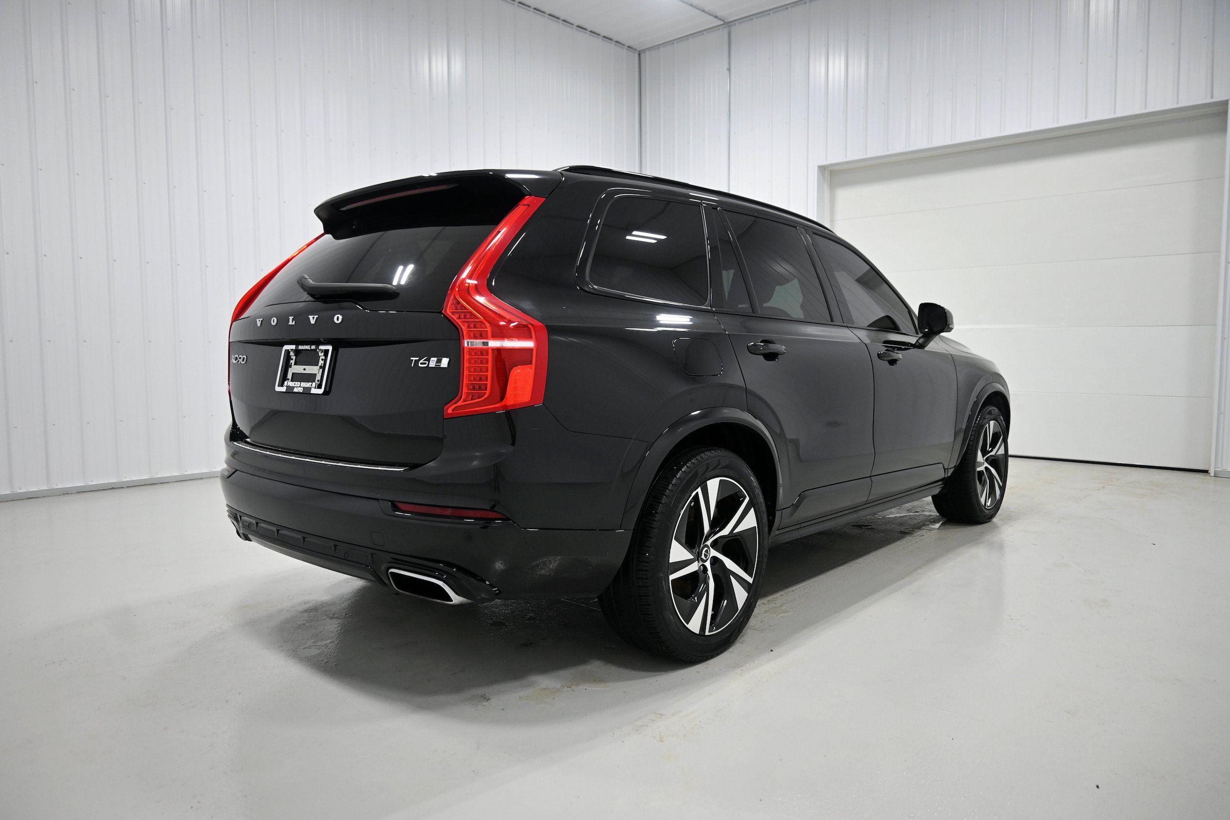 Used 2020 Volvo XC90 T6 R-Design w/ Protection Package Premier AWD/4WD image 39