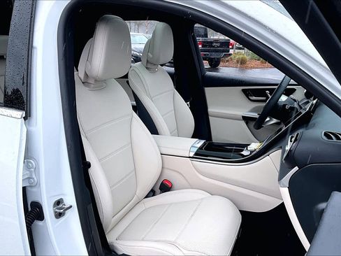 Certified 2026 Mercedes-Benz GLC 300 image 9