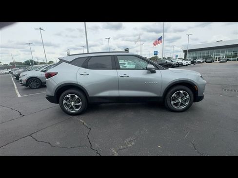 Certified 2024 Chevrolet Blazer LT w/ Convenience Package FWD image 9