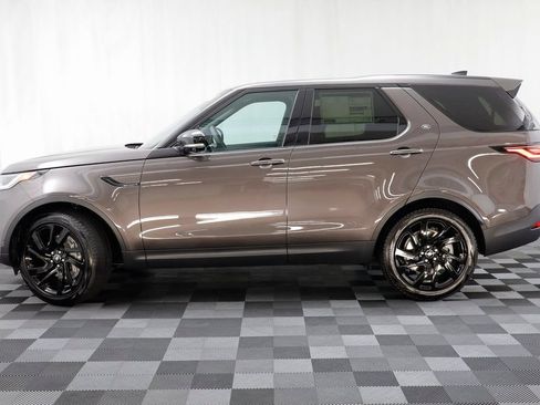 New 2025 Land Rover Discovery S AWD/4WD image 5