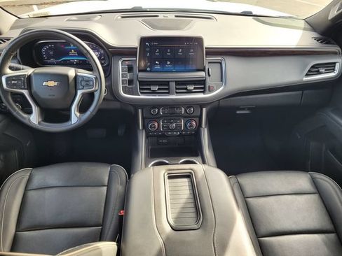 Used 2024 Chevrolet Tahoe Premier AWD/4WD image 10