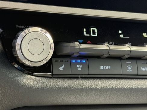 New 2026 Toyota Tundra Limited image 21