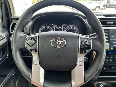 Certified 2022 Toyota 4Runner Limited AWD/4WD image 17