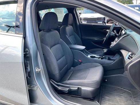 Used 2024 Chevrolet Malibu LS w/ LPO, Floor Liner Package FWD image 10