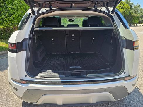 Used 2020 Land Rover Range Rover Evoque SE image 42