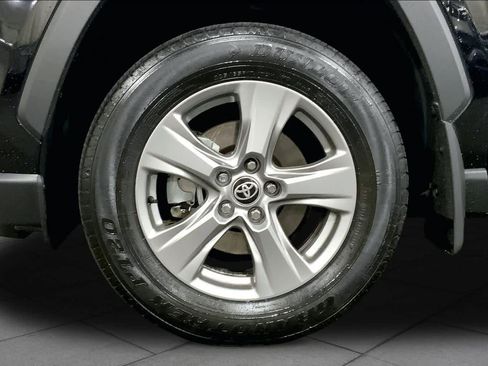 Certified 2025 Toyota RAV4 XLE AWD/4WD image 11