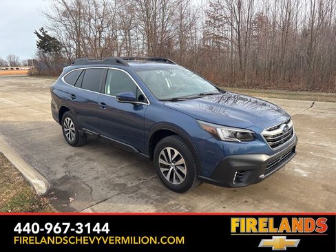 Used 2022 Subaru Outback Premium image 7