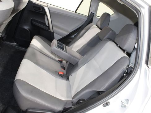 Used 2013 Toyota RAV4 LE AWD/4WD image 18