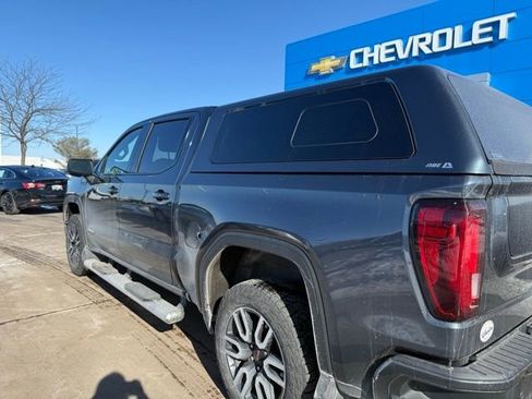 Used 2021 GMC Sierra 1500 AT4 w/ AT4 Value Package image 3