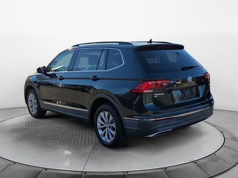 Used 2018 Volkswagen Tiguan SE image 3