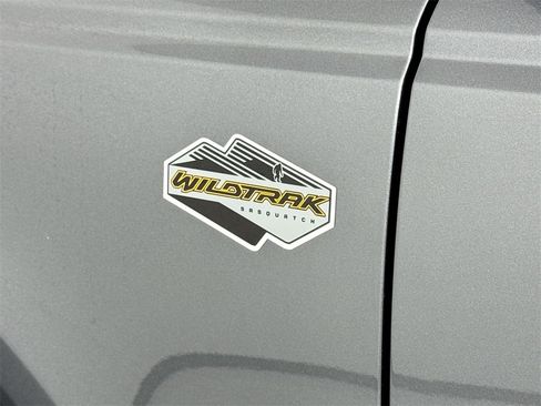 Used 2021 Ford Bronco Wildtrak image 11